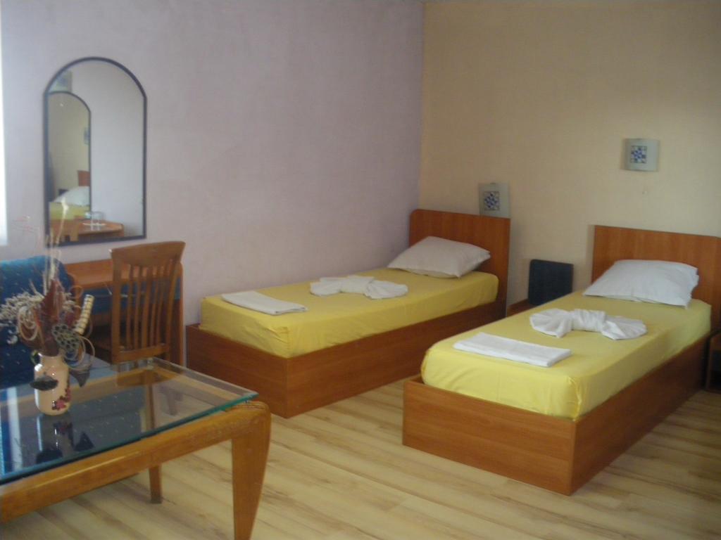 Brani Family Hotel Ruse Chambre photo